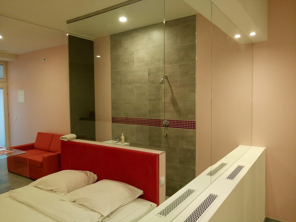 Mirror Apartments Krakow Exterior photo